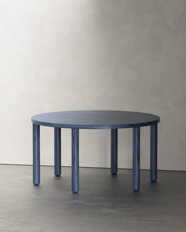 Layout - Round Dining Table