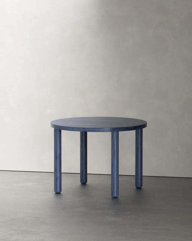 Layout - Round Dining Table