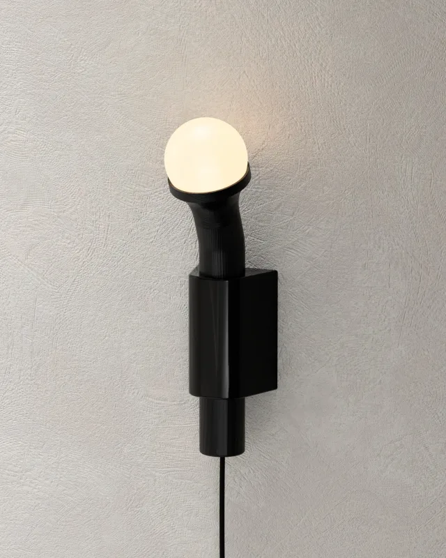 Bloom - Simple Wall Lamp