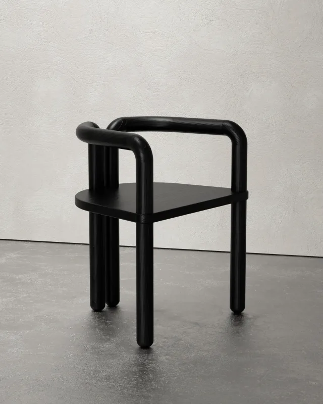 Layout - Captain Chair